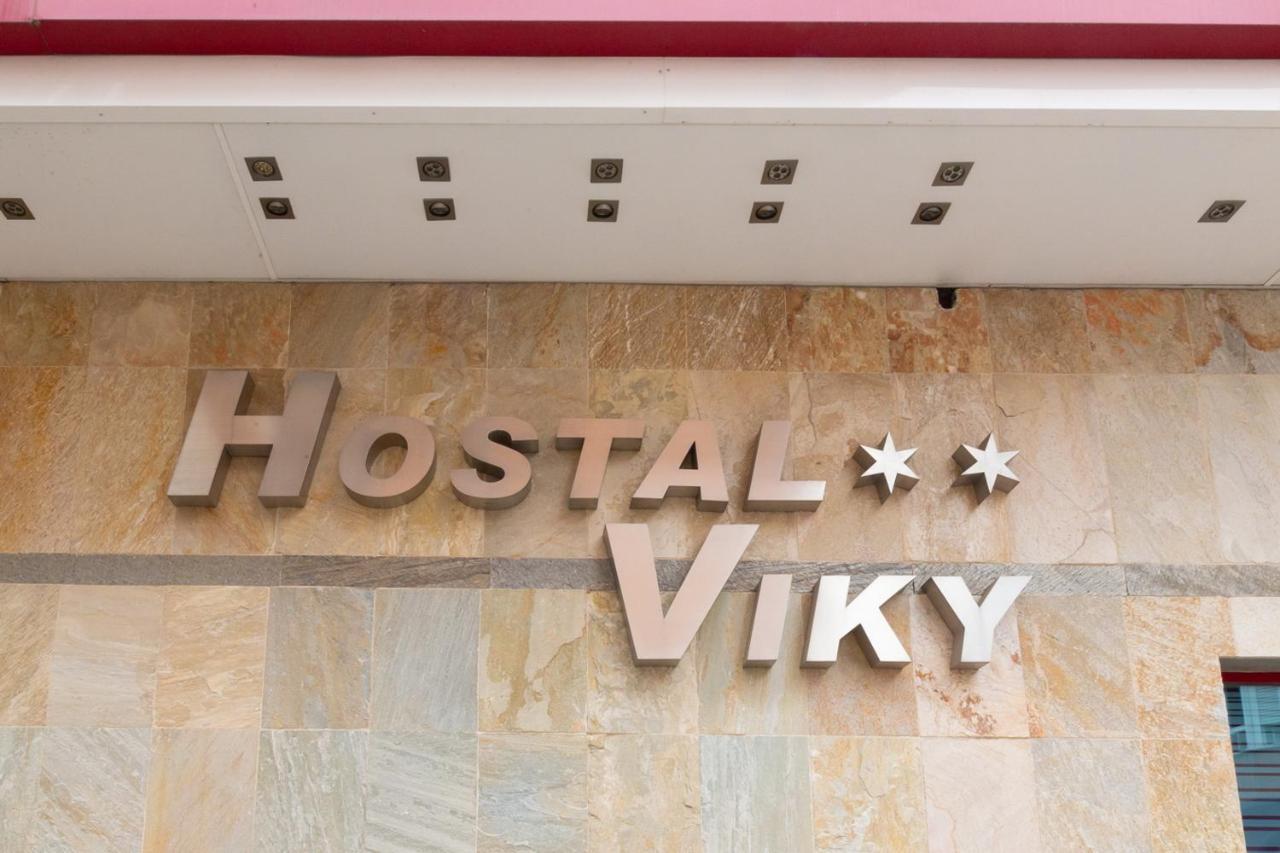 Hostal Viky Madrid Exteriör bild
